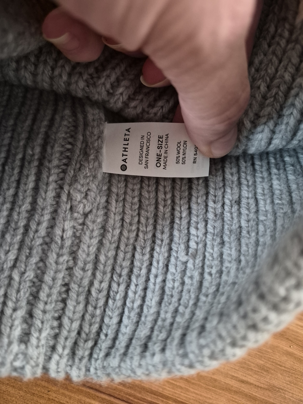 NWT Athleta Wool Blend Light Gray Beanie with Cream Stripe Cuff - Picture 5 of 5